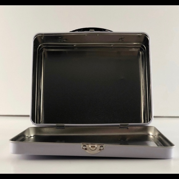 Vans Off The Wall Checkerboard Metal Lunch Box - Picture 7 of 8